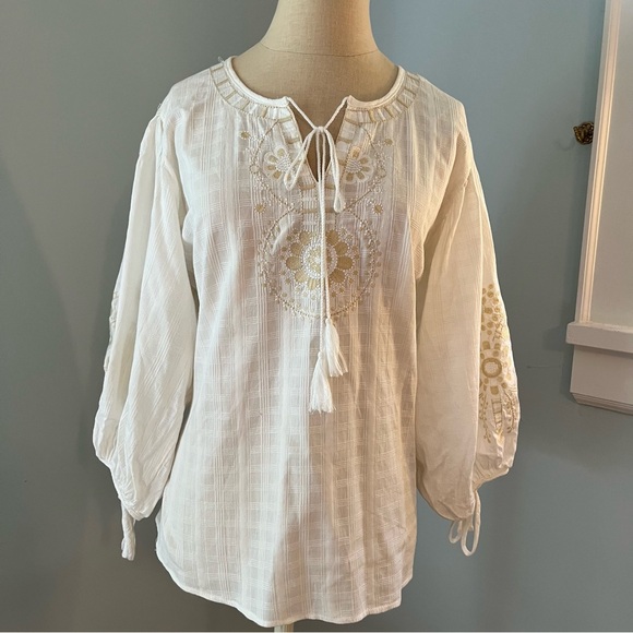 White Embroidered Peasant Blouse - Picture 5 of 9
